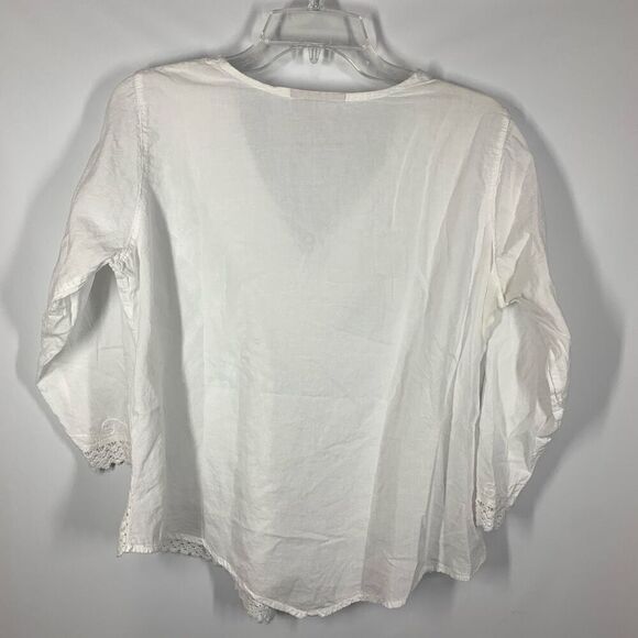 Embroidered 3/4 sleeve V Neck White Blouse Size Medium - Picture 5 of 5